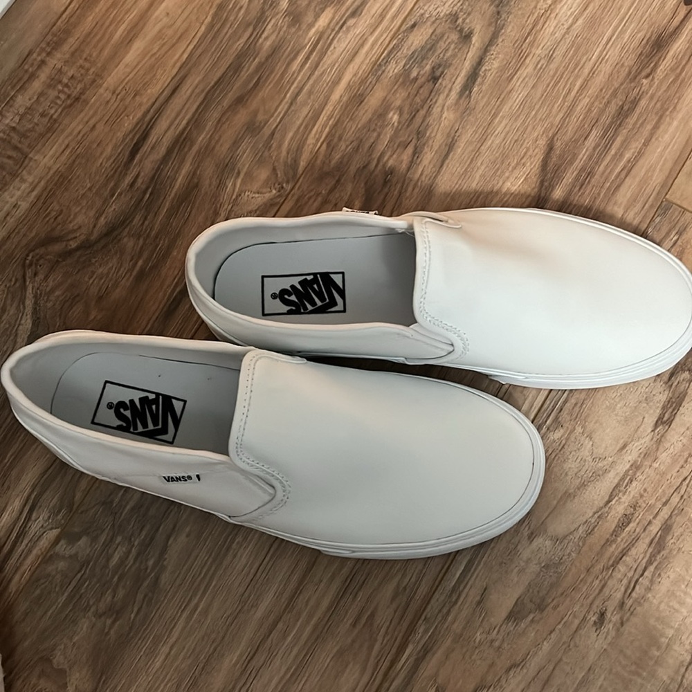 NIB Women’s VANS Asher Canvas Truewht